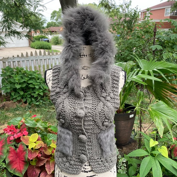 Sweaters Chunky Hand Knit Sweater Vest W Hood Real Fur Trim M Poshmark